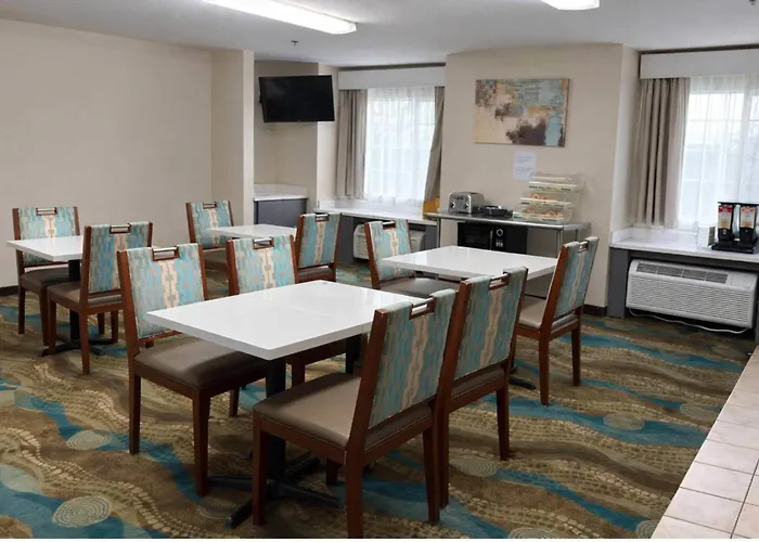 Econo Lodge Inn & Suites Santa Rosa South